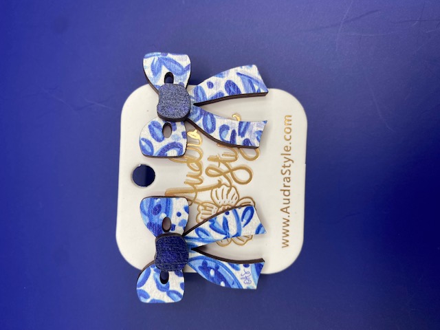 EARRING BLUE/WHITE BOW