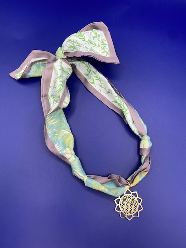 SCARF CHARM NECKLACE LIGHT GREEN/BLUE