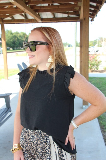 BLACK RUFFLE SLEEVE TOP
