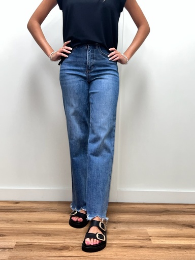 HIGH RISE LOOSE FIT JEANS