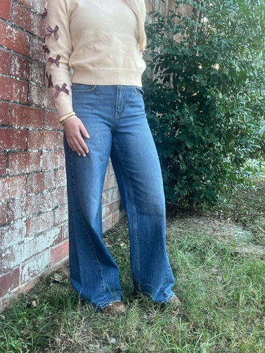 HIGH RISE WIDE LEG MEDIUM WASH