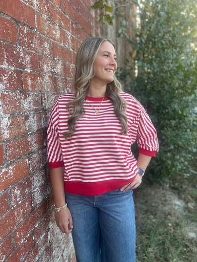 STRIPED RED KNIT TOP