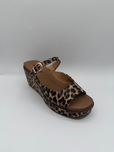 TREAT YOURSELF LEOPARD