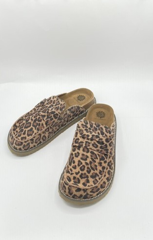 MILA LEOPARD CLOG